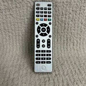 GE Universal Remote Control 33709‎ CL5 7252 TV CBL DVD AUX Silver Finish Tested